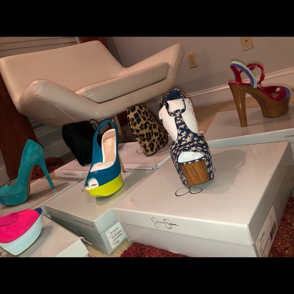 Size 7.5 - Picture 4 of 8